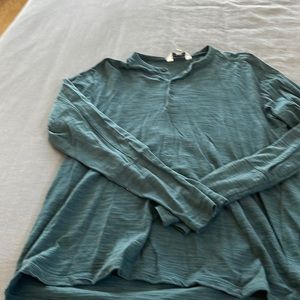 Club Monaco Long sleeve 3 button cotton Henley